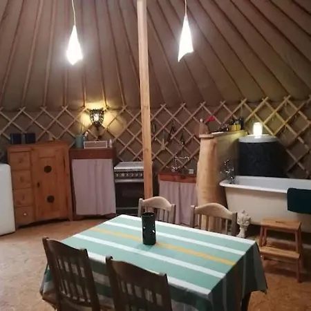 La Yourte Au Fonds Du Jardin Luksusowy namiot Xhoris