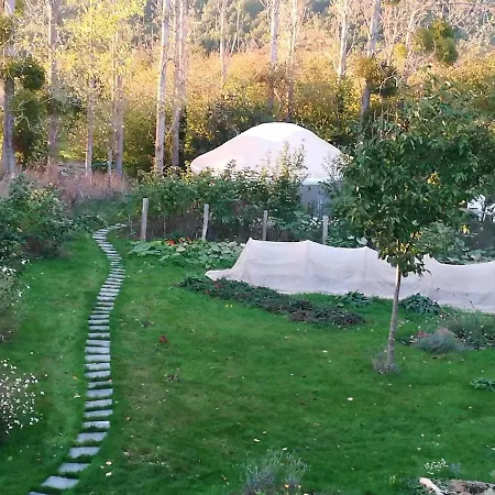 La Yourte Au Fonds Du Jardin ラグジュアリーテント *