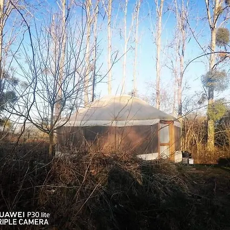 La Yourte Au Fonds Du Jardin * Xhoris